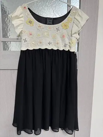 신시아 애로우 리 원피스