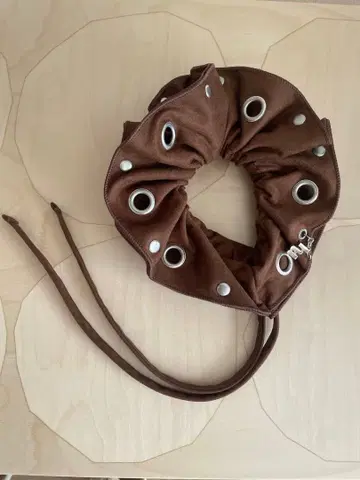 MORI HARUNA hood 스크런치