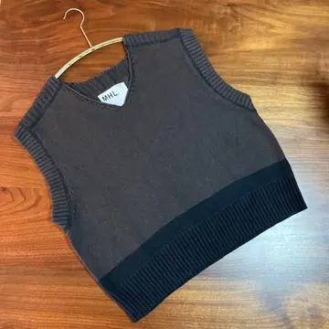 [ 새상품급 ] MHL. COTTON LINEN SLUB 니트 베스트