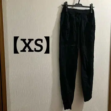 [ XS ] 슬림핏 블랙 팬츠 블랙 원포인트 심플 무지