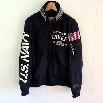 AVIREX U.S.NAVY diver frogman jacket M