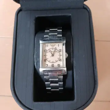 Emporio Armani 실버 직사각형 시계