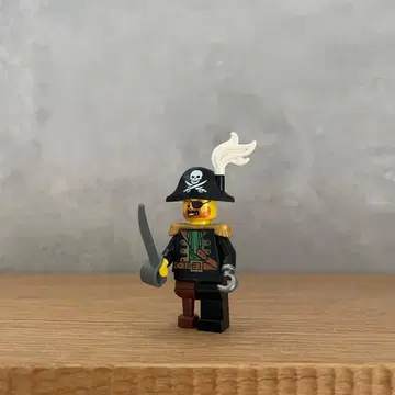 LEGO 미니 피규어 해적 선장