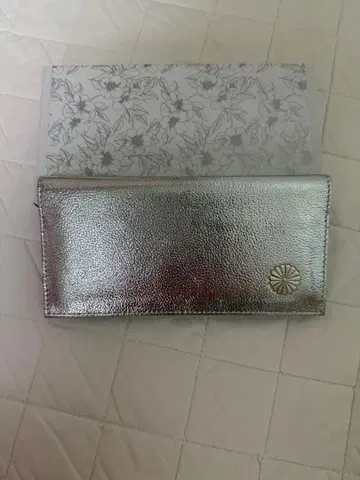 황궁 한정판 실버 가죽 장지갑