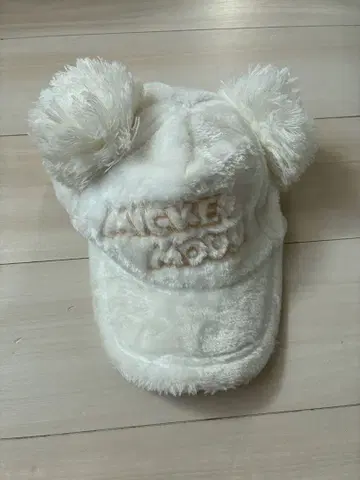 디즈니 귀 달린 캡 화이트 미키 폼폼
