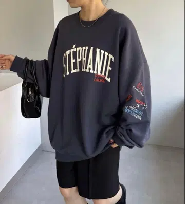 Discoat 리메이크 수베니어 맨투맨 네이비 프리 사이즈