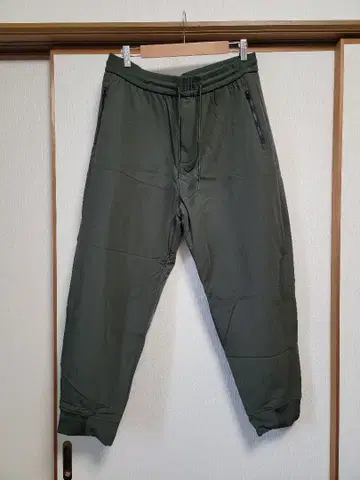 엠포리오 아르마니 나일론 조거 팬츠