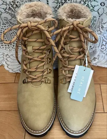 [ 새상품 ] HEAL ME 베이지 하이컷 부츠 23.5cm