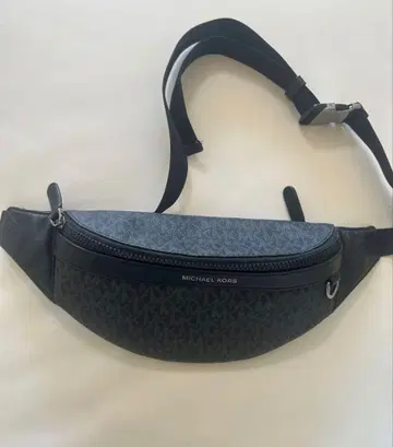 MICHAEL KORS 바디백