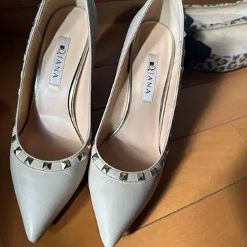 다이애나 펌프스 옥션 23.5