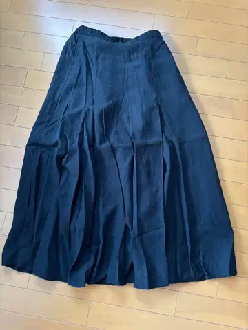 절개 플레어 스커트 프리 렙심