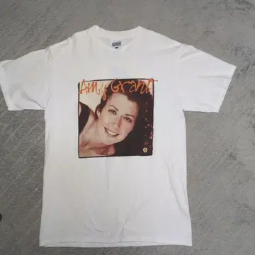 아티스트 T셔츠 에이미 그랑