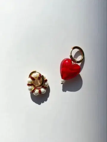 timeless pearly풍 하트 귀걸이 red