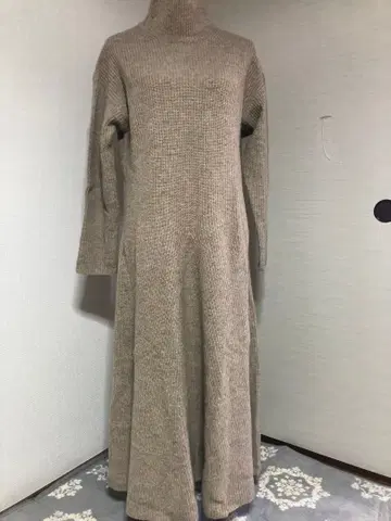 이에나 터틀넥 니트 원피스