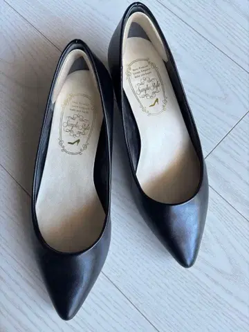 Simple Style 의 펌프스