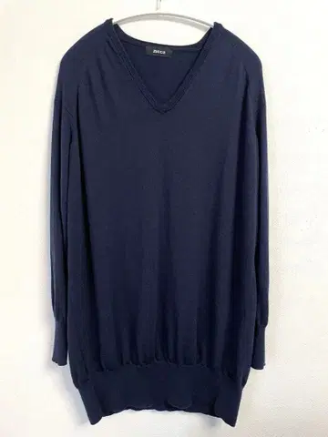 zucca 네이비 V넥 긴팔 니트