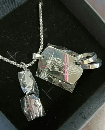 모루데오 겟코라보 목걸이