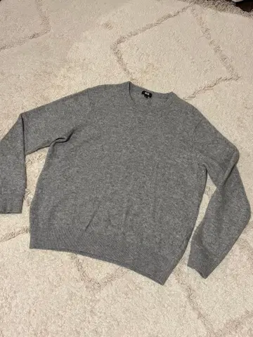 그레이 캐시미어 크루넥 스웨터