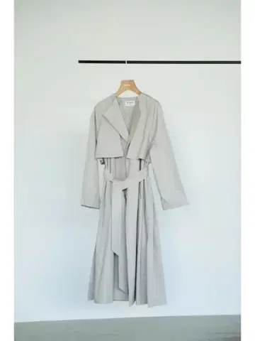 BLACK BY MOUSSY 라이트 그레이 트렌치코트