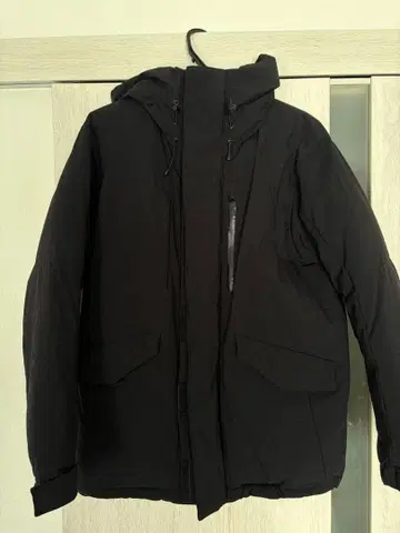 BEAMS 블랙 다운 자켓 S