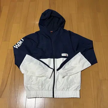 NEW BALANCE 뉴발란스 나일론 트랙 자켓 S 사이즈