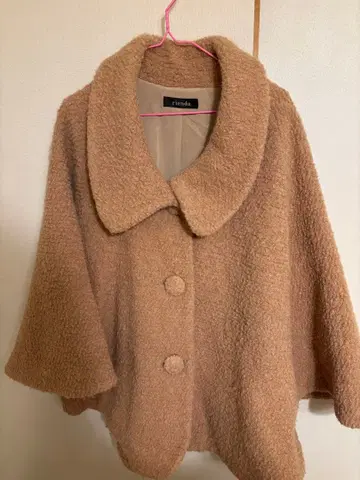 리엔다 베이지 케이프 코트 판초