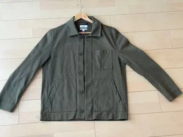 COS 릴랙스 핏 자켓 올리브 그린 S 사이즈