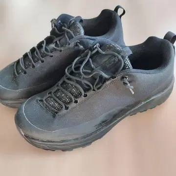 FieldCore 등산화 27.0 EEE 블랙 워크맨