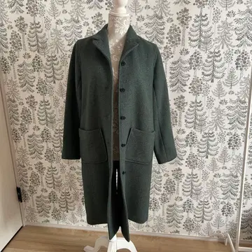 뷔르데사봉 코트