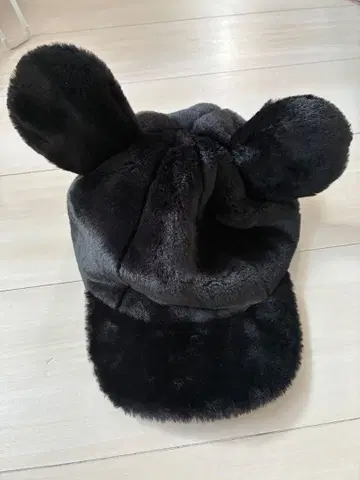디즈니 캡 귀 달린 블랙 미키 손