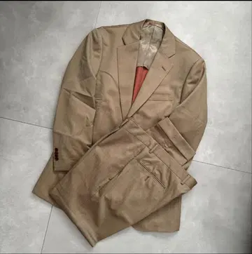 TOMORROWLAND PILGRIM 수트 정가 11만 브라운 남성용