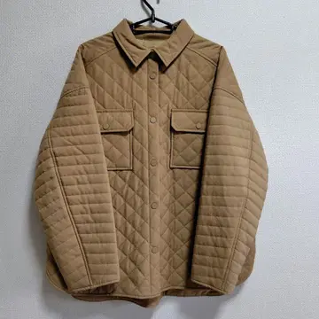 [시착만 한 상품] Jantzen 퀼팅 코트 L 베이지 얀센