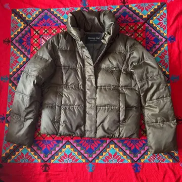 올리브 컬러 카키 다운