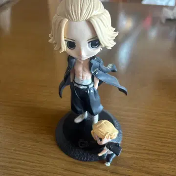 피규어 2체 세트