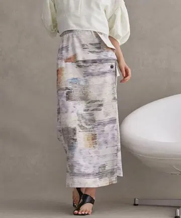 PUBLIC TOKYO 메모리 프린트 컴포트 스커트