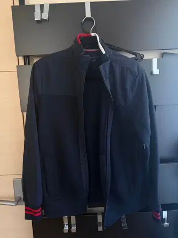 TOMMY HILFIGER 네이비 나일론 자켓 L 사이즈