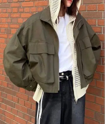 [ Chikashitsu+ ] 크롭 포켓 봄버 자켓