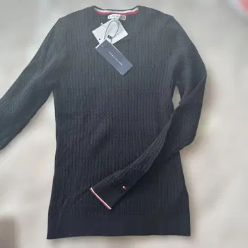 타미 힐피거 블랙 리브 긴팔 스웨터