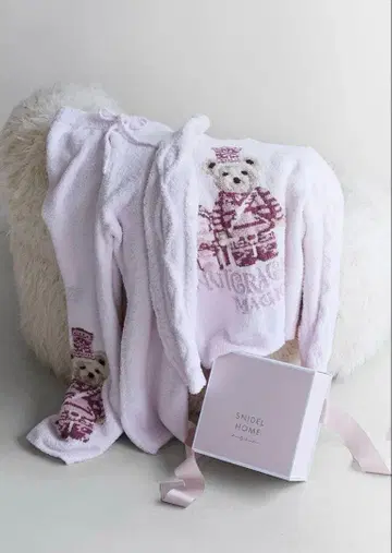 인기 완판템 새상품 스나이델 홈 홀리데이 베어 핑크 상하의