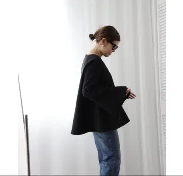 새상품 Deuxieme Classe CELERI BELLSLEEV 풀오버