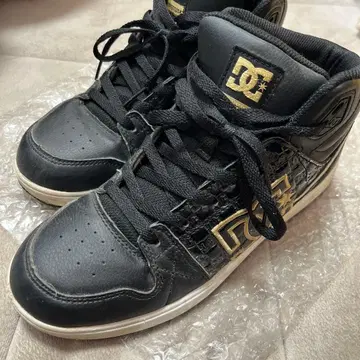 DC 디씨 슈즈 Ws UNIVERSITY MID SE SN