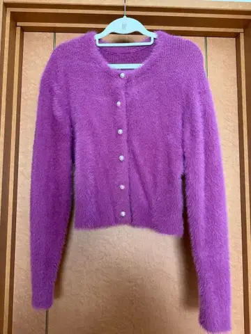 핑크 니트 가디건 / 펄 버튼