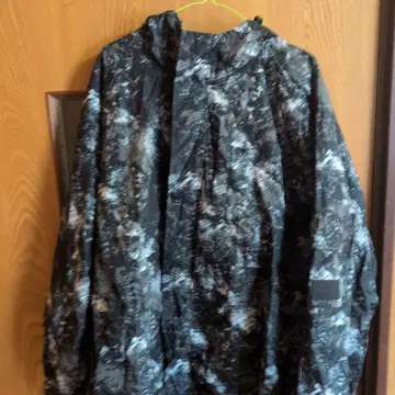 ZARA 후드 부착 카모플라쥬 자켓 XL