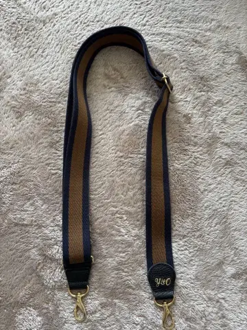 Y&O 스트라이프 디자인 스트랩