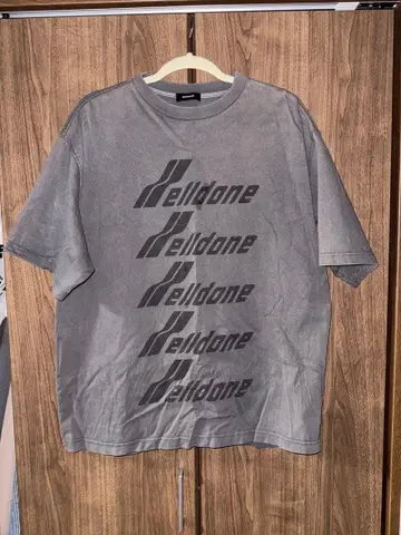 WETDONE 그레이 로고 프린트 T셔츠