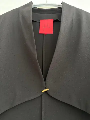 [새상품급] sybilla 시빌라 블랙 노카라 볼레로 크롭 기장