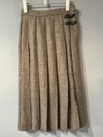 니코앤드 롱 플리츠 스커트 버클 포함