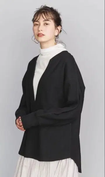 BY 더블 페이스 딥 V넥 풀오버 티셔츠