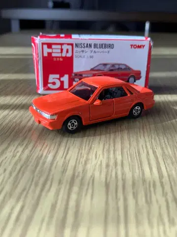 빨간 상자 토미카 NISSAN 블루버드