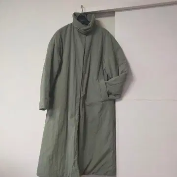 타카야마 미야코 콜라보/따뜻한 스톨 포함 코트 카키